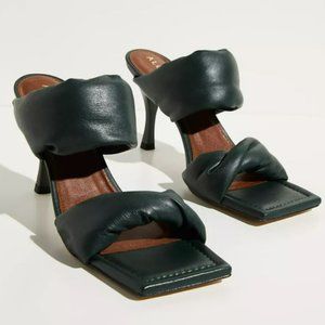 Alohas Natasha Leather Square Toe Puffy Mule Heels